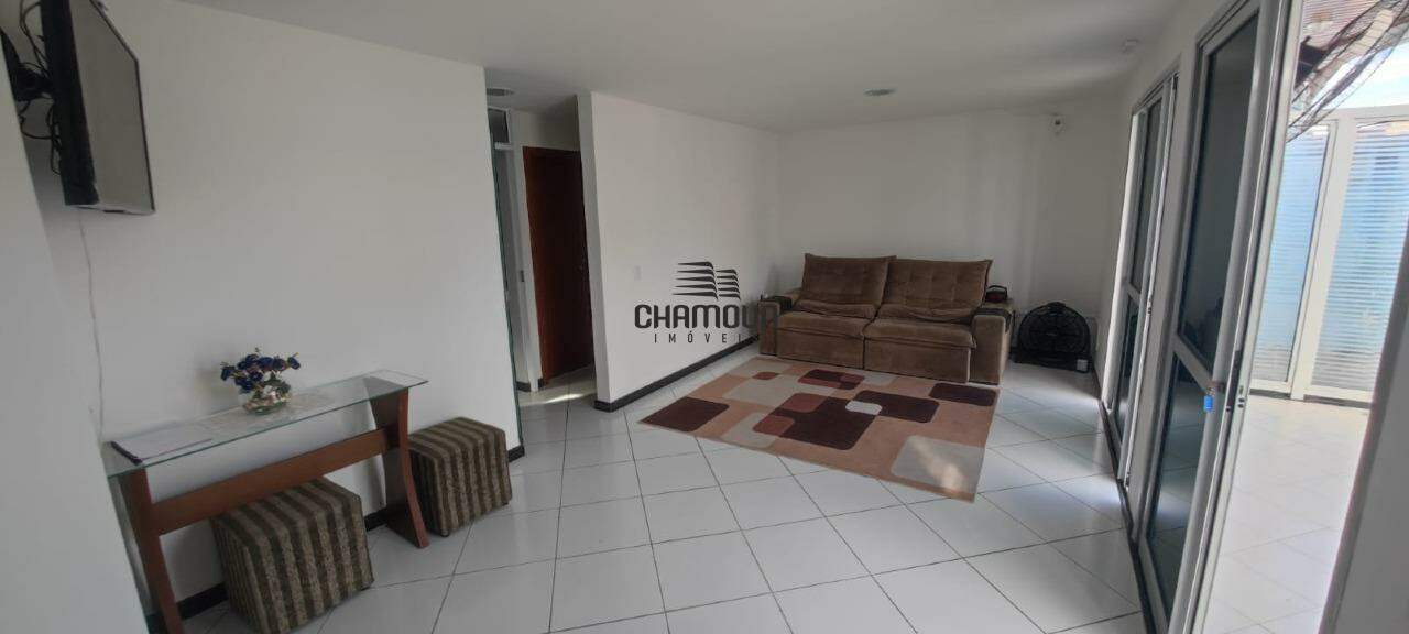 Casa à venda no Jardim Santa Rosa: Casa Triplex com 4 Quartos, Suíte e Sol da Manhã 1 Vaga de Garagem 