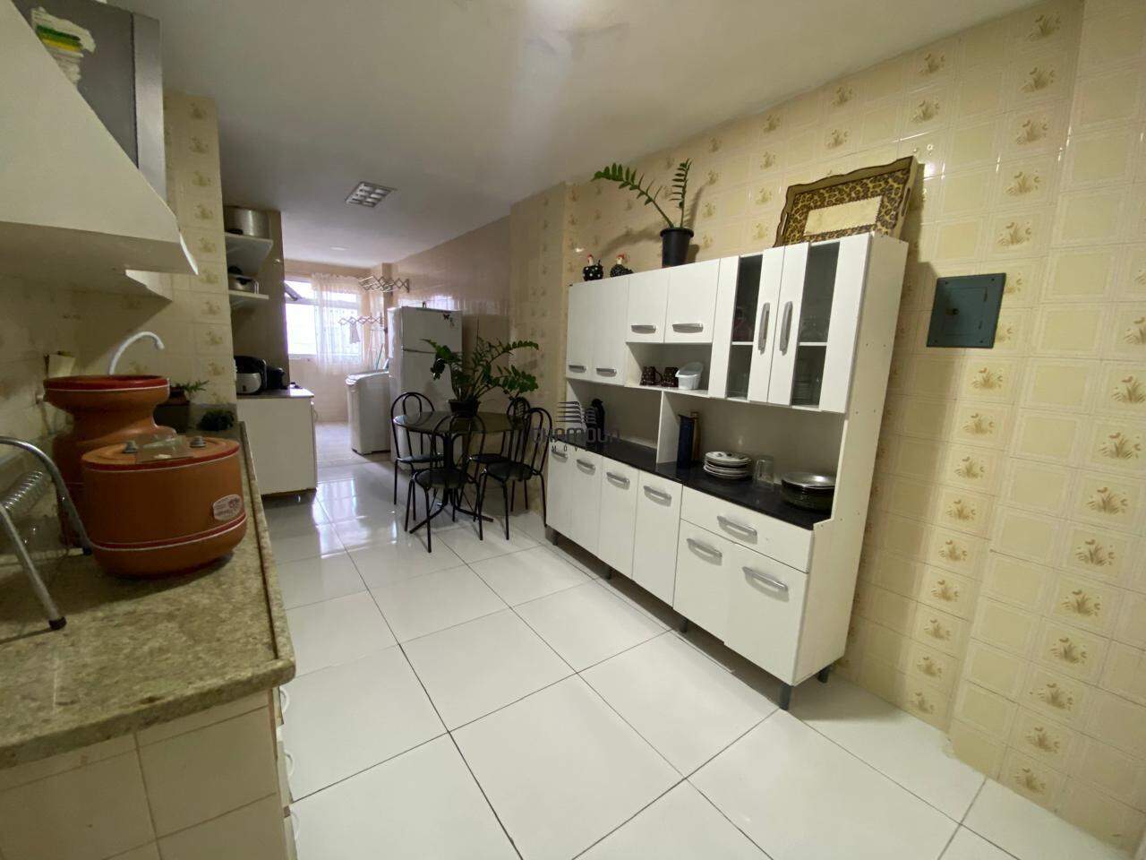 Apartamento à venda no Centro: Vendo Apartamento no Centro de Guarapari