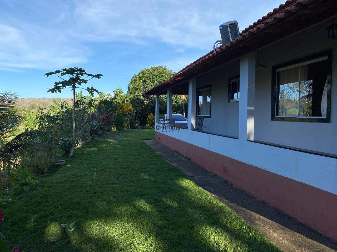 Chácara à venda no Zona Rural de Guarapari: Chácara à Venda na Zona Rural de Guarapari - Pomar, lago e Vista para as Montanhas