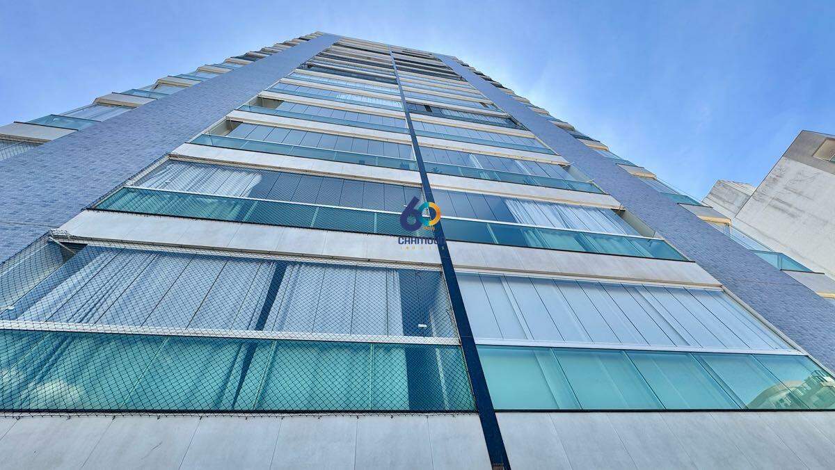 Apartamento à venda no Praia do Morro: Seu novo lar com vista para o mar! 