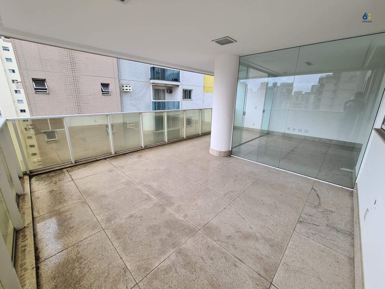 Apartamento à venda no Praia da Costa: 