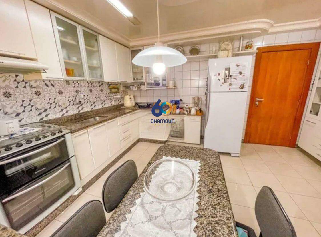 Apartamento à venda no Praia da Costa: Apartamento à venda com 4 quartos na Praia da Costa