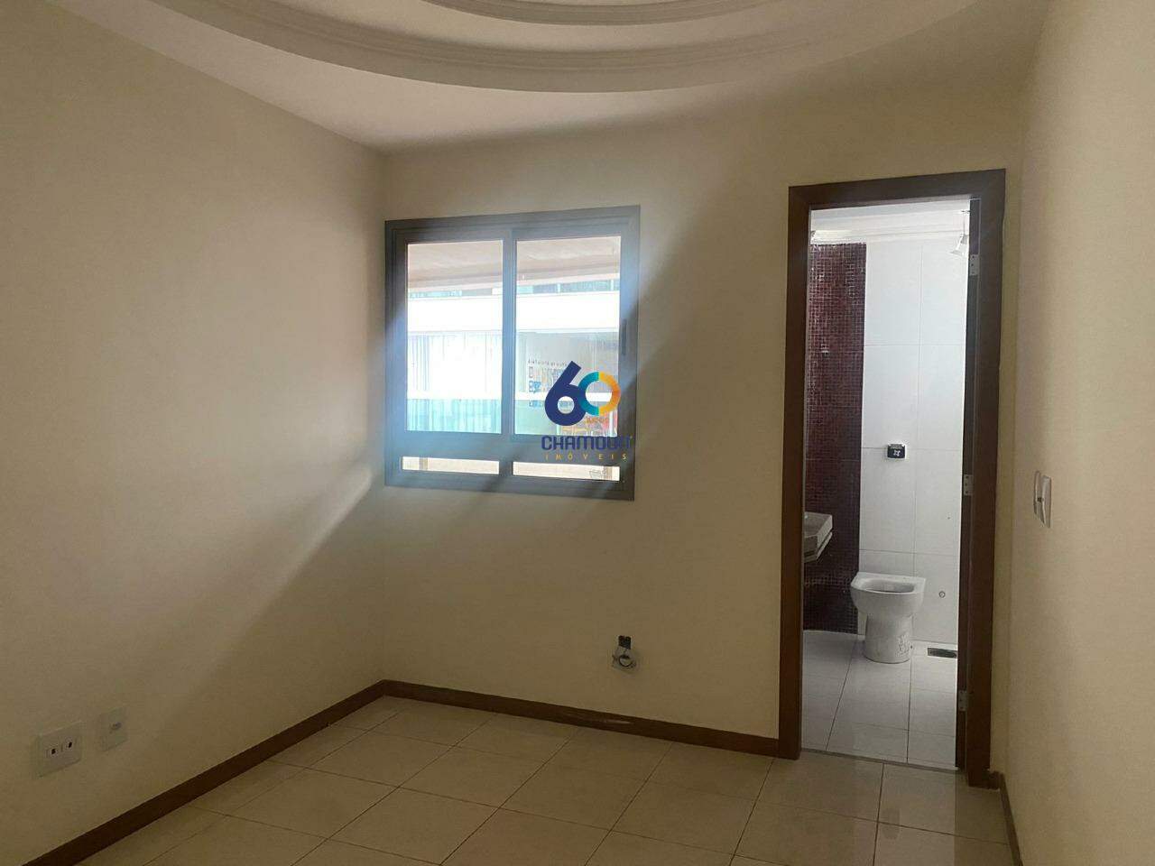 Apartamento à venda no Itapuã: 