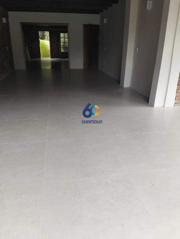 Lote à venda no Parque das hortênsias: Sala