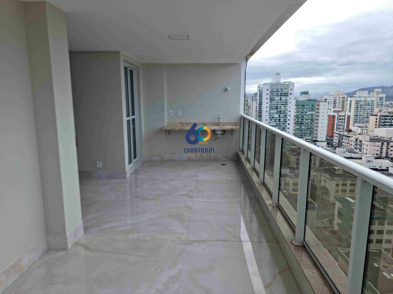 Apartamento à venda no Itapuã: 
