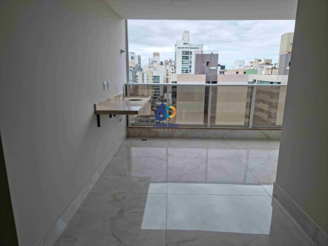 Apartamento à venda no Itapuã: 