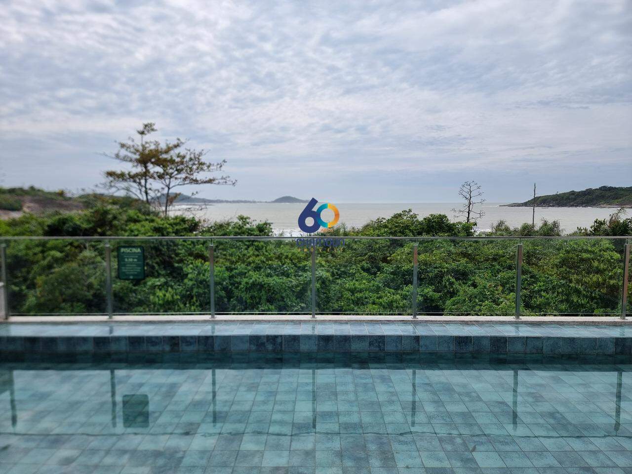 Terreno à venda no Praia do Morro: Lote em condomínio na Praia do Morro