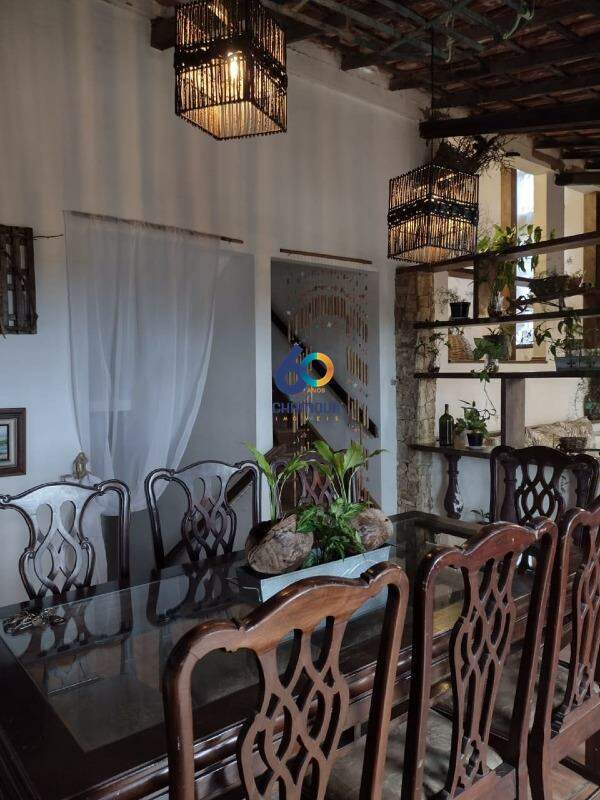 Casa à venda no Setiba: Casa Rústica Triplex, são 2 vaga