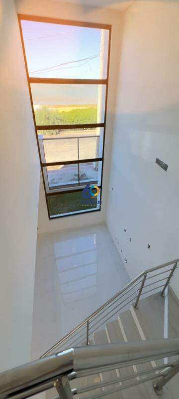 Casa à venda no Interlagos: Casa em Jardins Veneza, 03 Suítes, SPA, Vista p/ o Mar, Interlagos, Vila Velha, Guarapari - ES