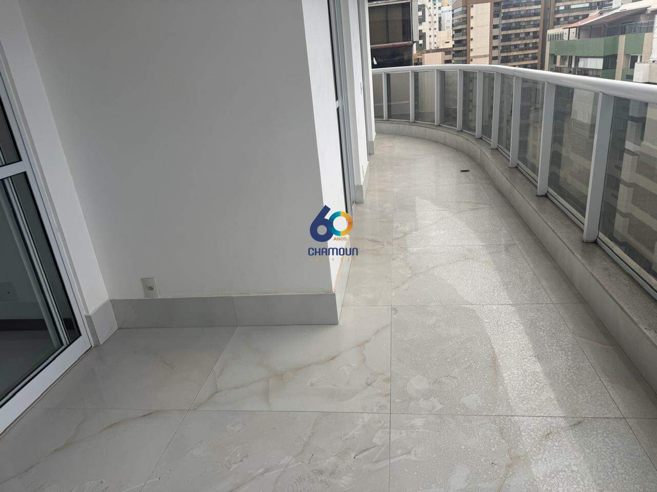 Apartamento à venda no Praia da Costa: Apartamento 4 quartos à venda na Praia da Costa
