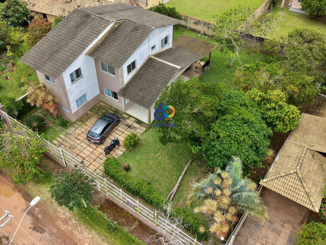 Casa à venda no Setiba: Casa com 4 quartos e 1 suíte na Praia de Setiba em Guarapari/ES