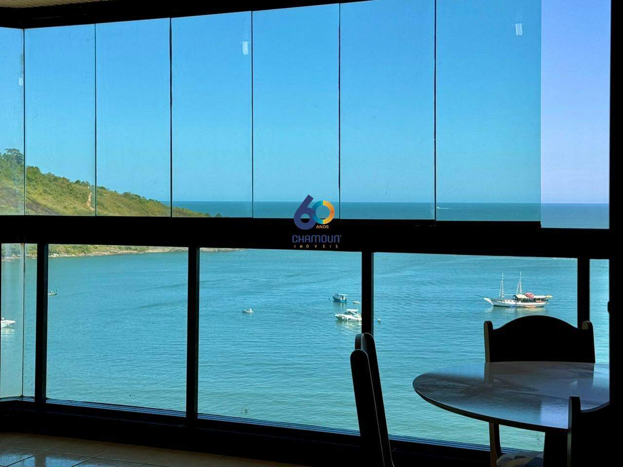 Cobertura à venda no Praia do Morro: Cobertura Frente Mar em Guarapari – 271 m², 4 Dormitórios, 2 Suítes, Mobiliada