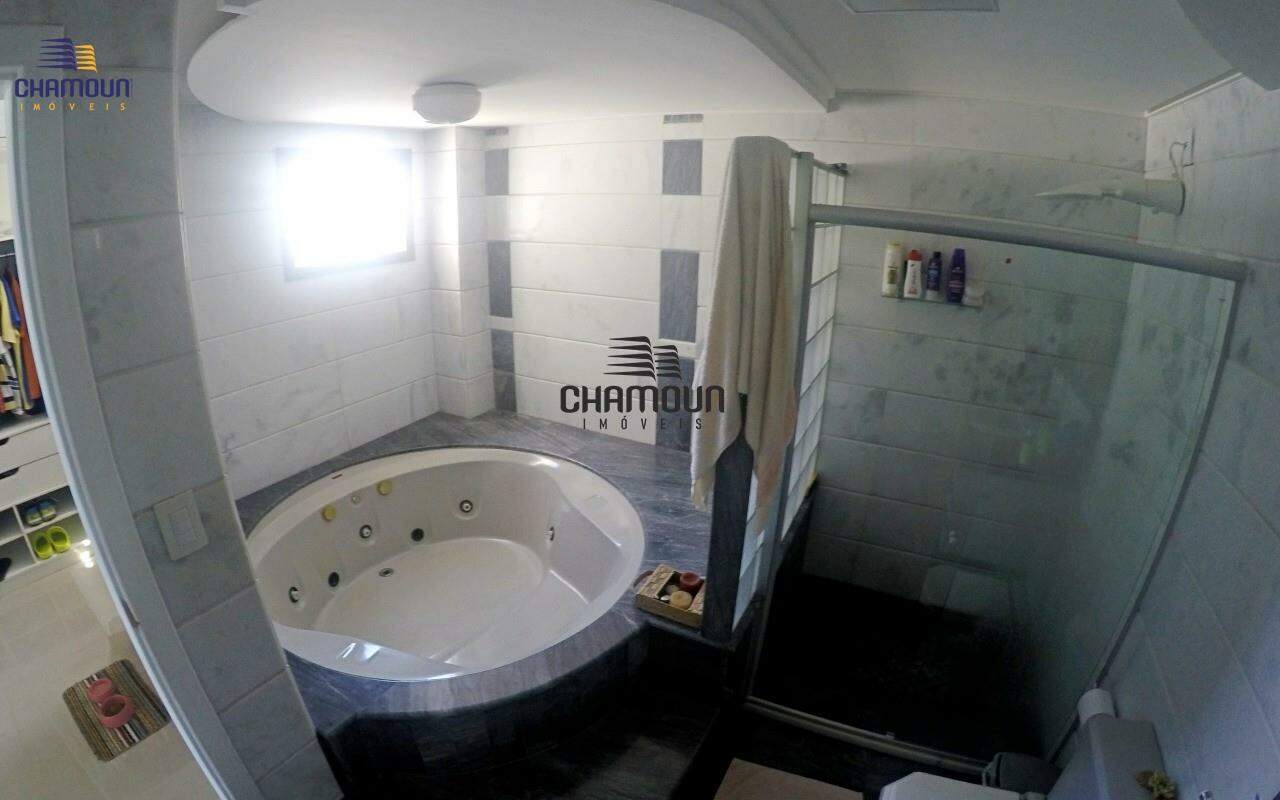 Cobertura à venda no Praia do Morro: Apartamento 7 quartos, à venda em Guarapari Praia do morro/ Banheiro da suíte principal