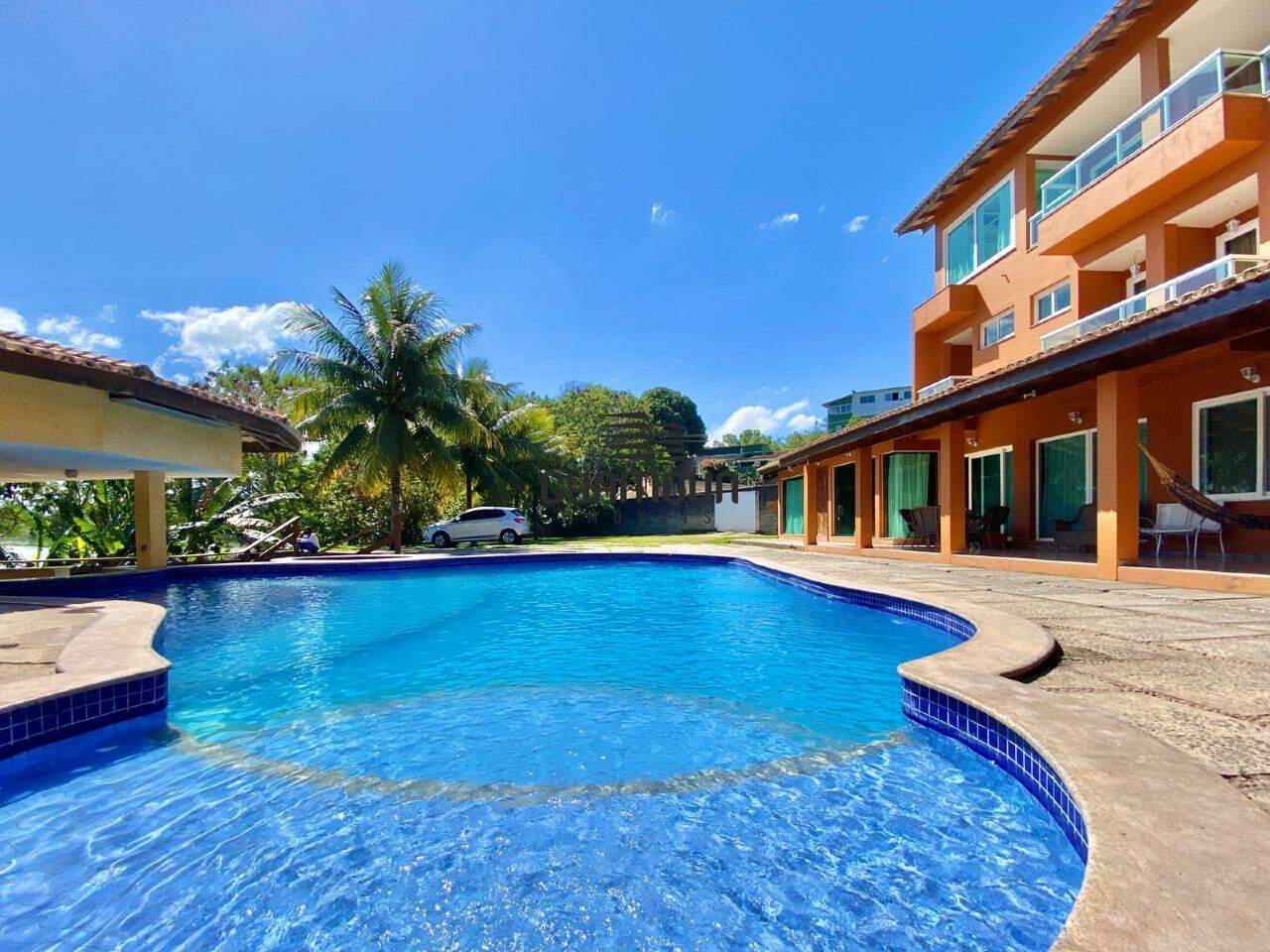 Casa à venda no Meaipe: Casa à venda, 7 quartos, 6 suítes, Meaipe - Guarapari/ES