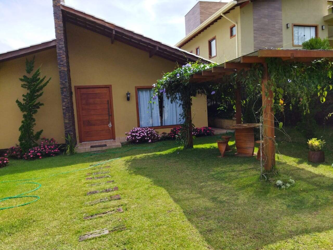 Casa em Condomínio à venda no Pedra Azul de Aracê: Casa á venda, Condominio Fechado em Pedra Azul.