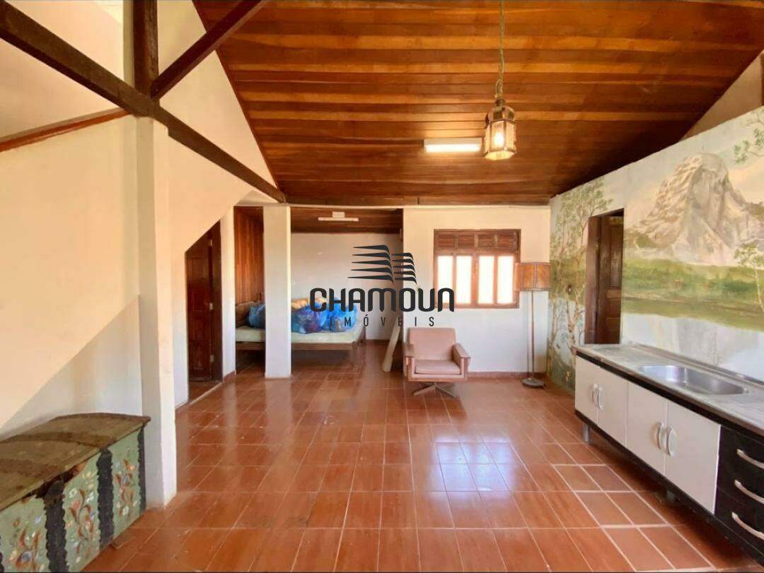 Casa à venda no Centro: Casa de frente para o mar a venda em Guarapari