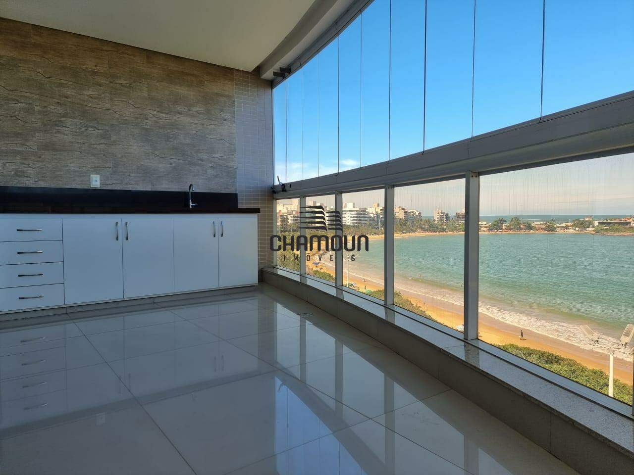 Apartamento à venda no Enseada Azul: apartamento frente mar praia de Peracanga