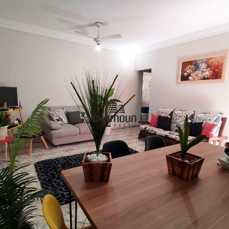 Casa à venda no Ipiranga: Casa com 4 quartos a venda no Ipiranga em GuarapariCasa com 4 quartos a venda no Ipiranga em Guarapari