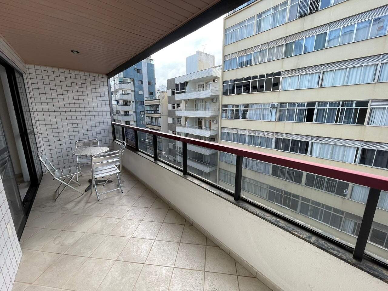 Apartamento à venda no Centro: Apartamento à venda, 3 quartos, 1 suíte, 1 vaga, Centro - Guarapari/ES