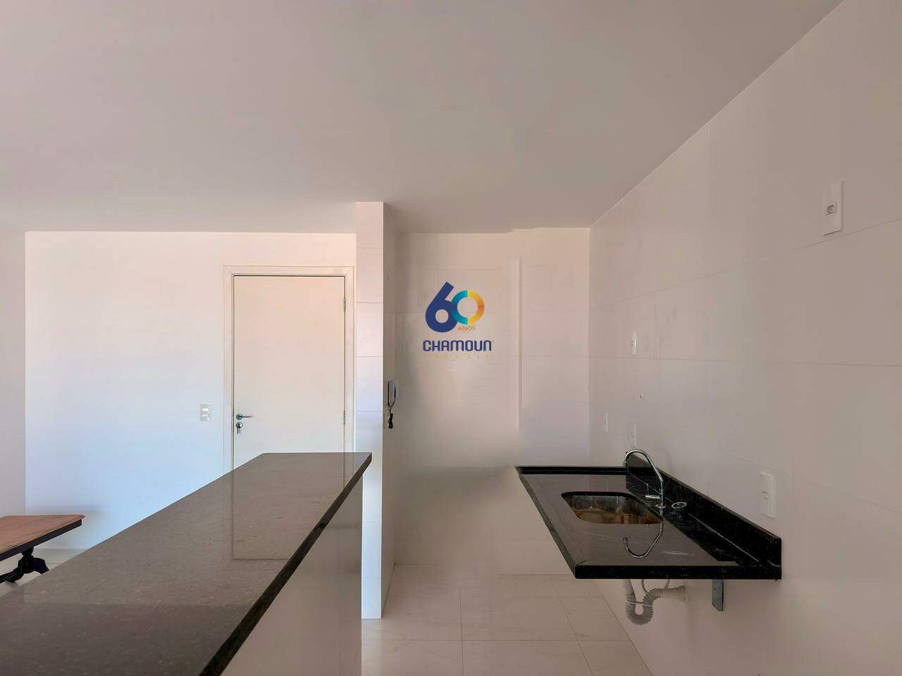 Apartamento à venda no Enseada Azul: Apartamento com 2 quartos 1 suíte 2 banheiros na Enseada Azul