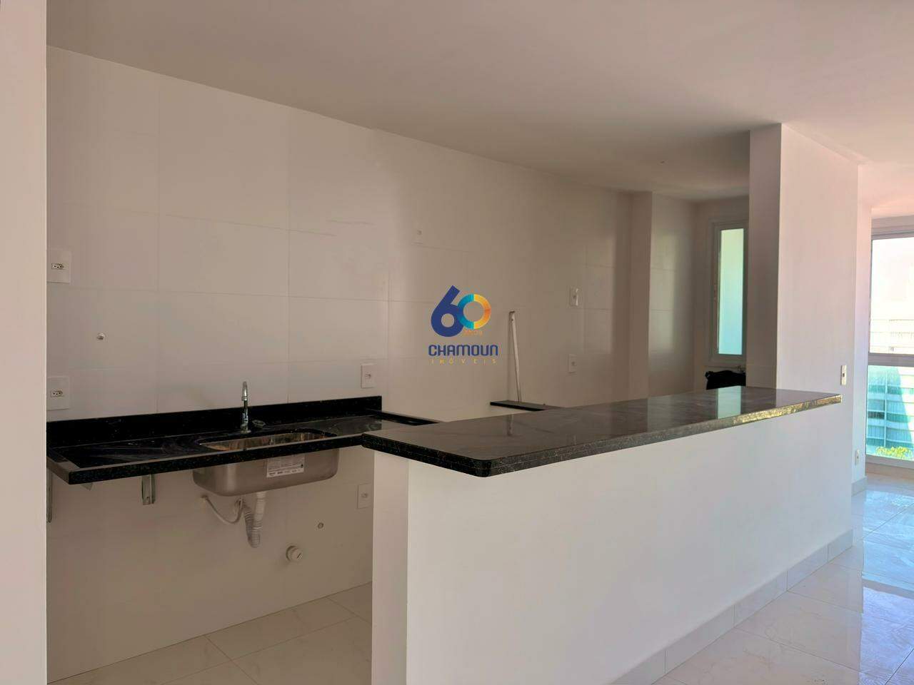 Apartamento à venda no Enseada Azul: Apartamento com 2 quartos 1 suíte 2 banheiros na Enseada Azul