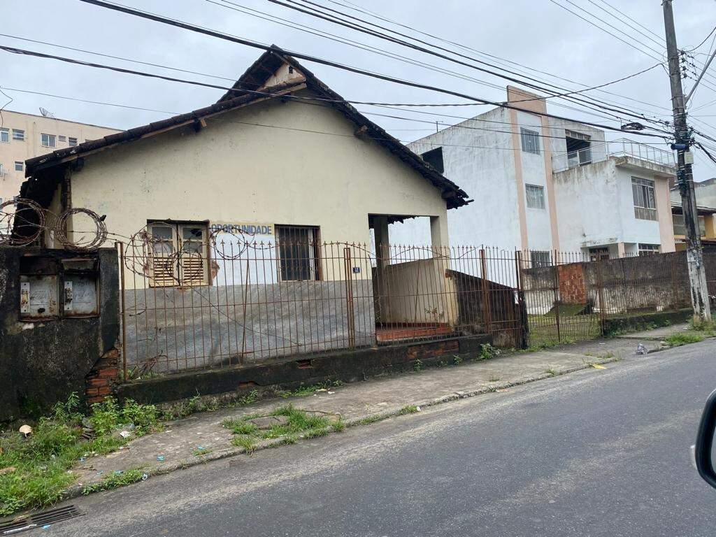 Área Comercial à venda no Ipiranga: Casa à venda com 2 quartos no Ipiranga - Guarapari/ES