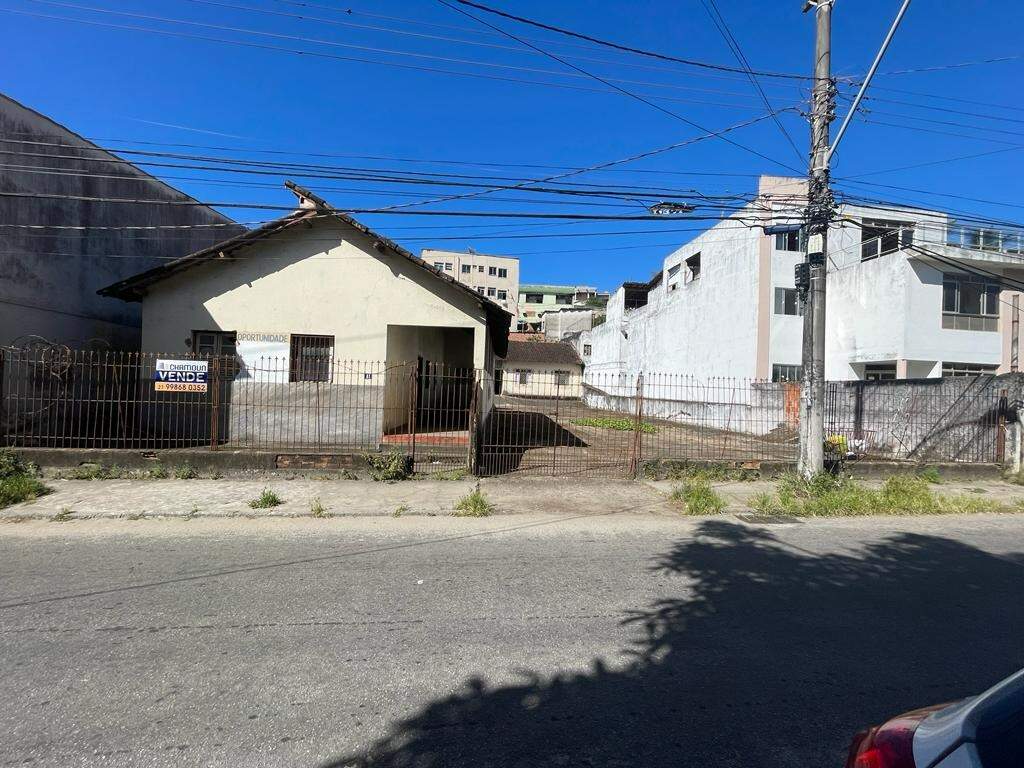 Área Comercial à venda no Ipiranga: Casa à venda com 2 quartos no Ipiranga - Guarapari/ES