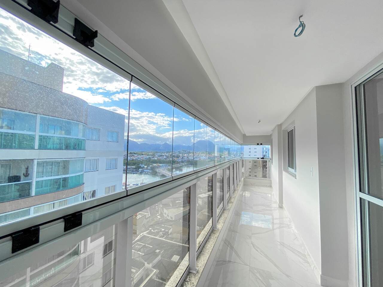 Apartamento à venda no Centro: Apartamento 2 quartos centro de Guarapari 