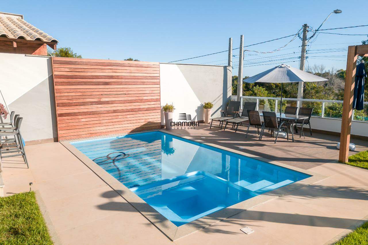 Casa à venda no Nova Guarapari: Casa á venda com 4 quartos em Guarapari.