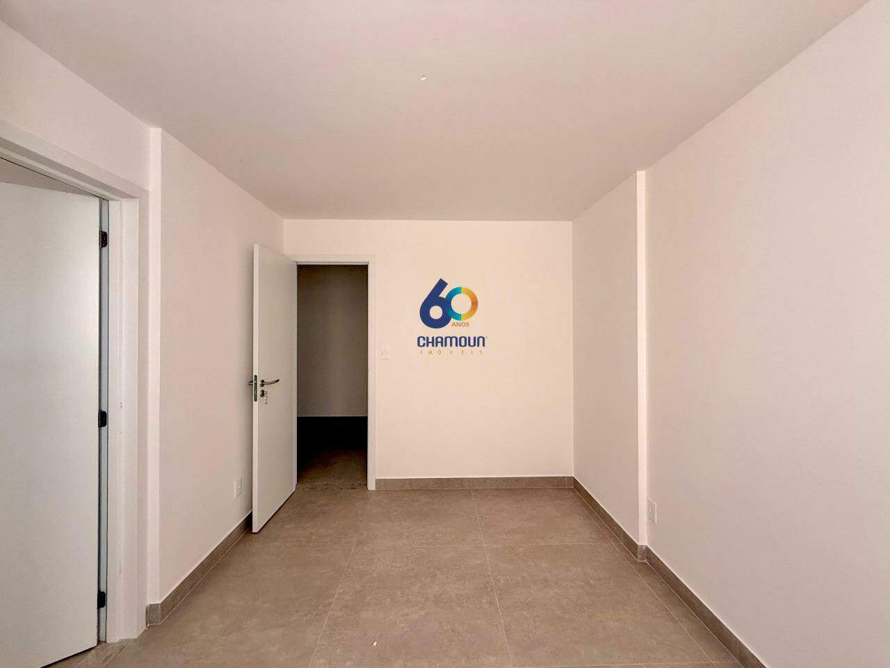 Apartamento à venda no Enseada Azul: Apartamento a venda com 04 quartos na praia de bacutia 