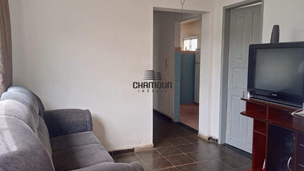 Casa à venda no Centro: Casa no centro de Guarapari