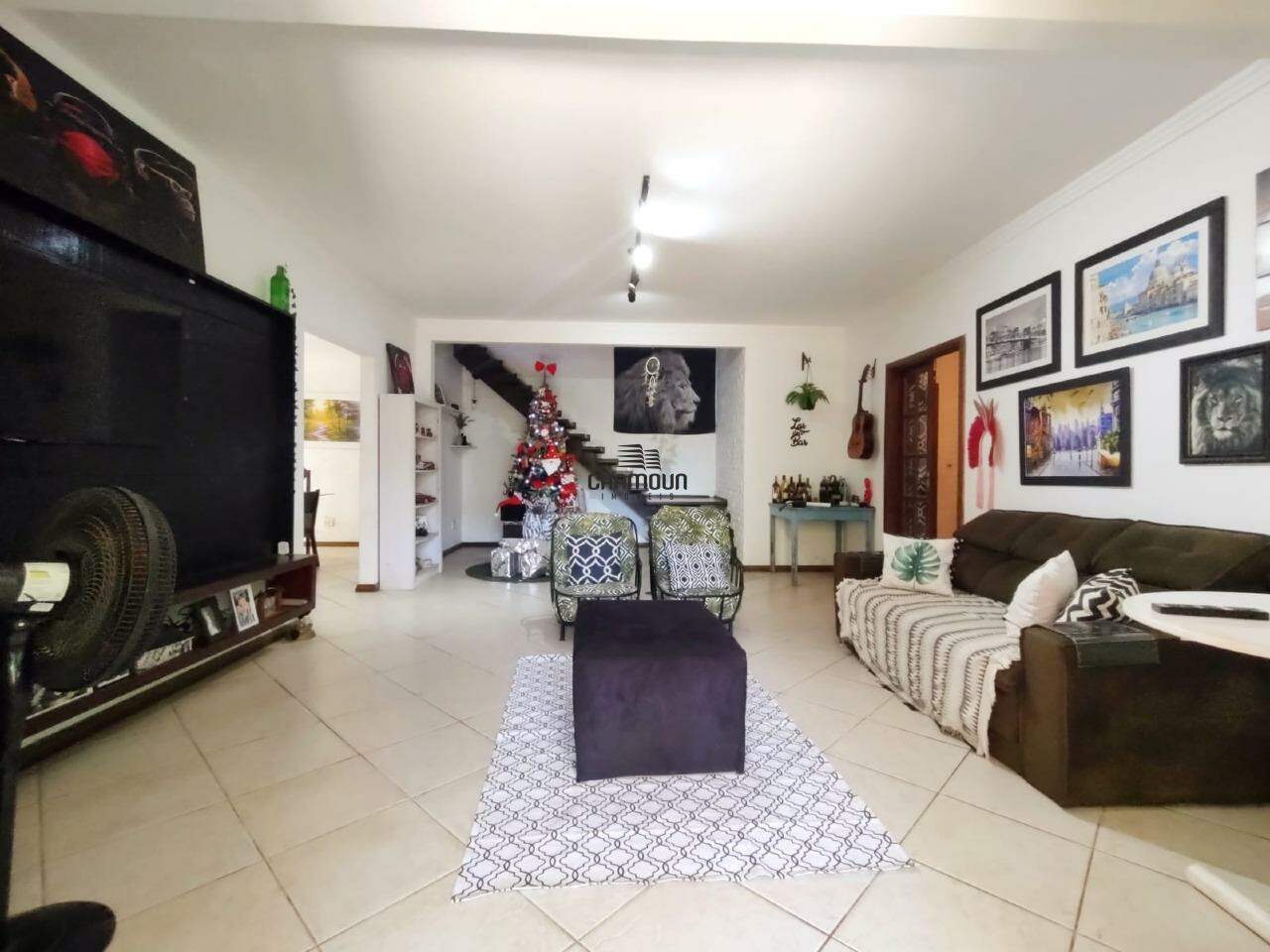 Casa à venda no Sol Nascente: Casa com 6 quartos em Guarapari 