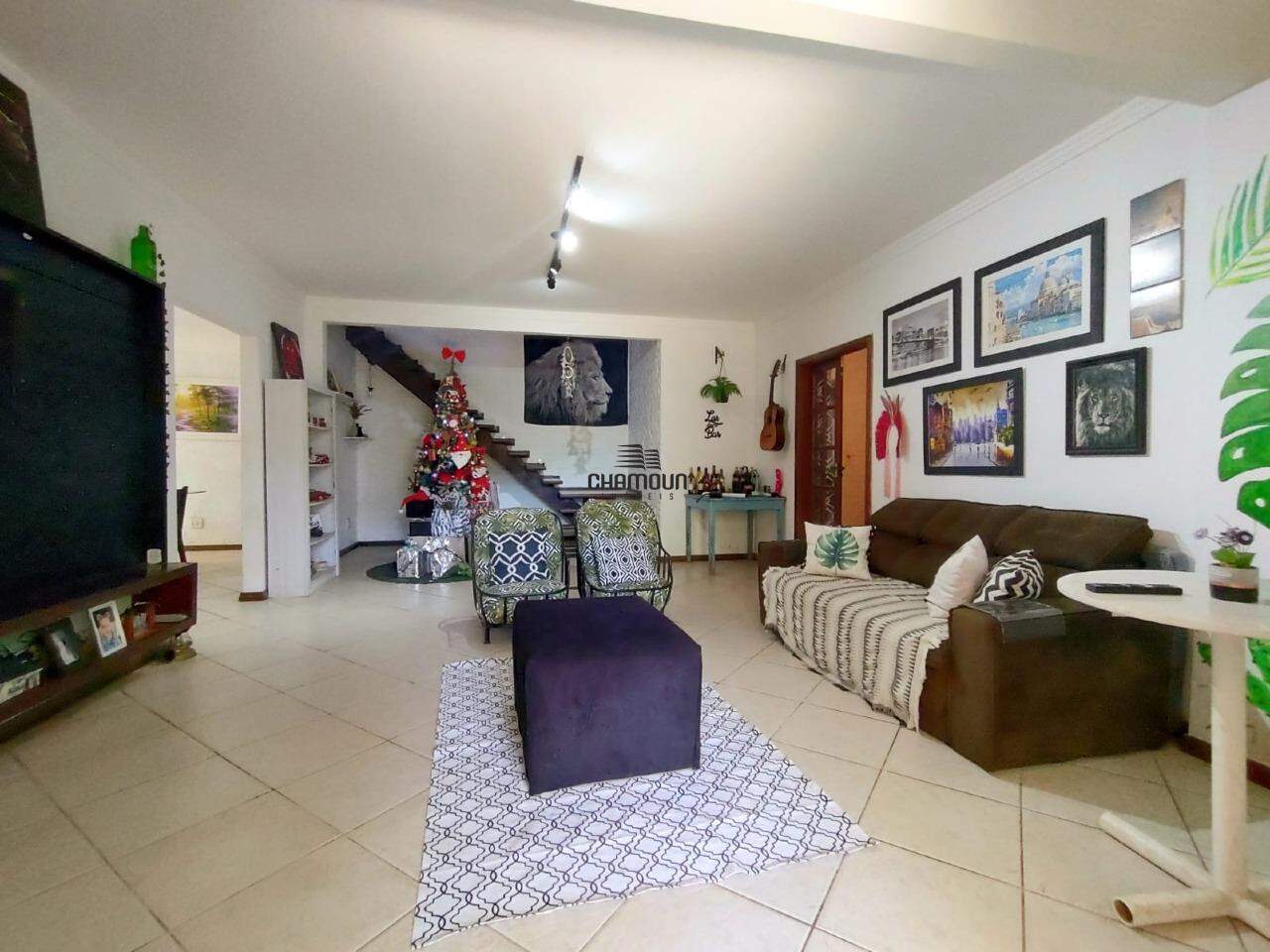 Casa à venda no Sol Nascente: Casa com 6 quartos em Guarapari 