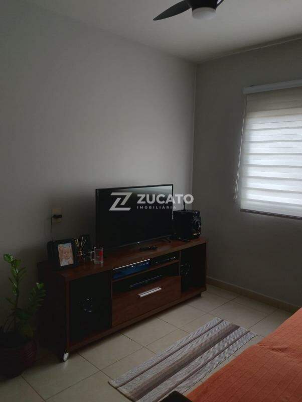 Apartamento à venda no Universitário: 