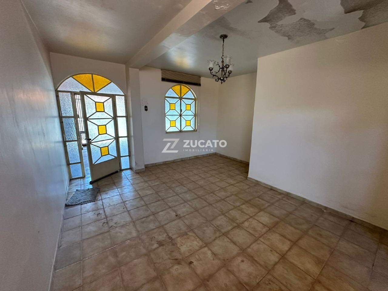 Casa à venda no Fabrício: 