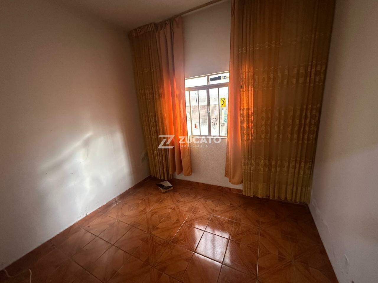 Casa à venda no Mercês: 