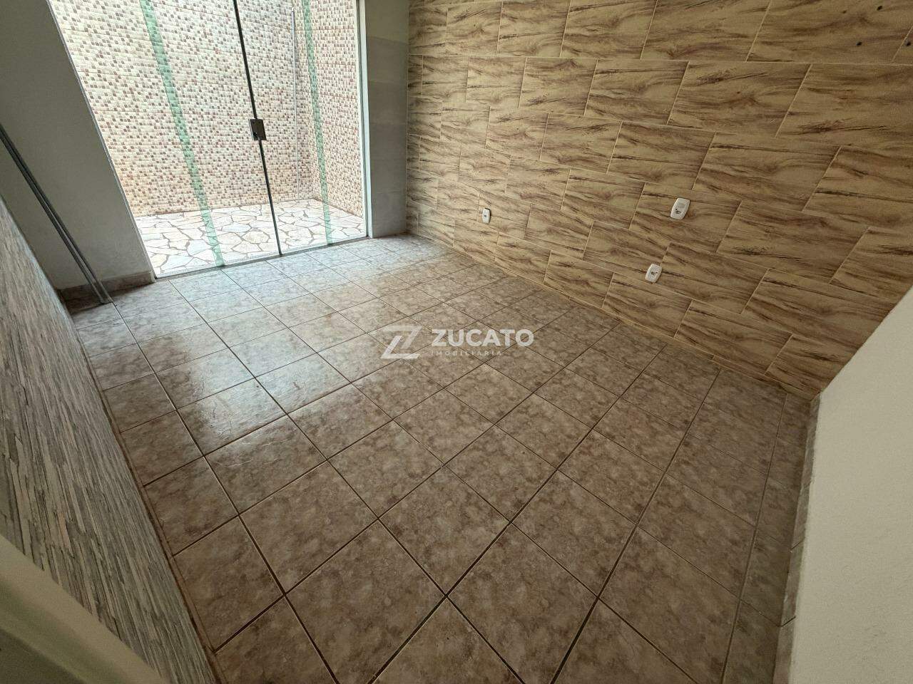 Casa para aluguel no Conjunto Costa Telles II: 