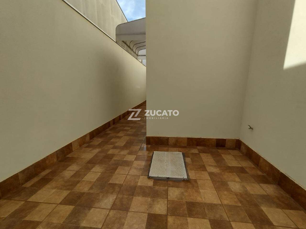 Casa para aluguel no Amoroso Costa: 