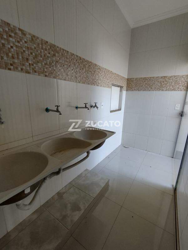 Casa para aluguel no Amoroso Costa: 