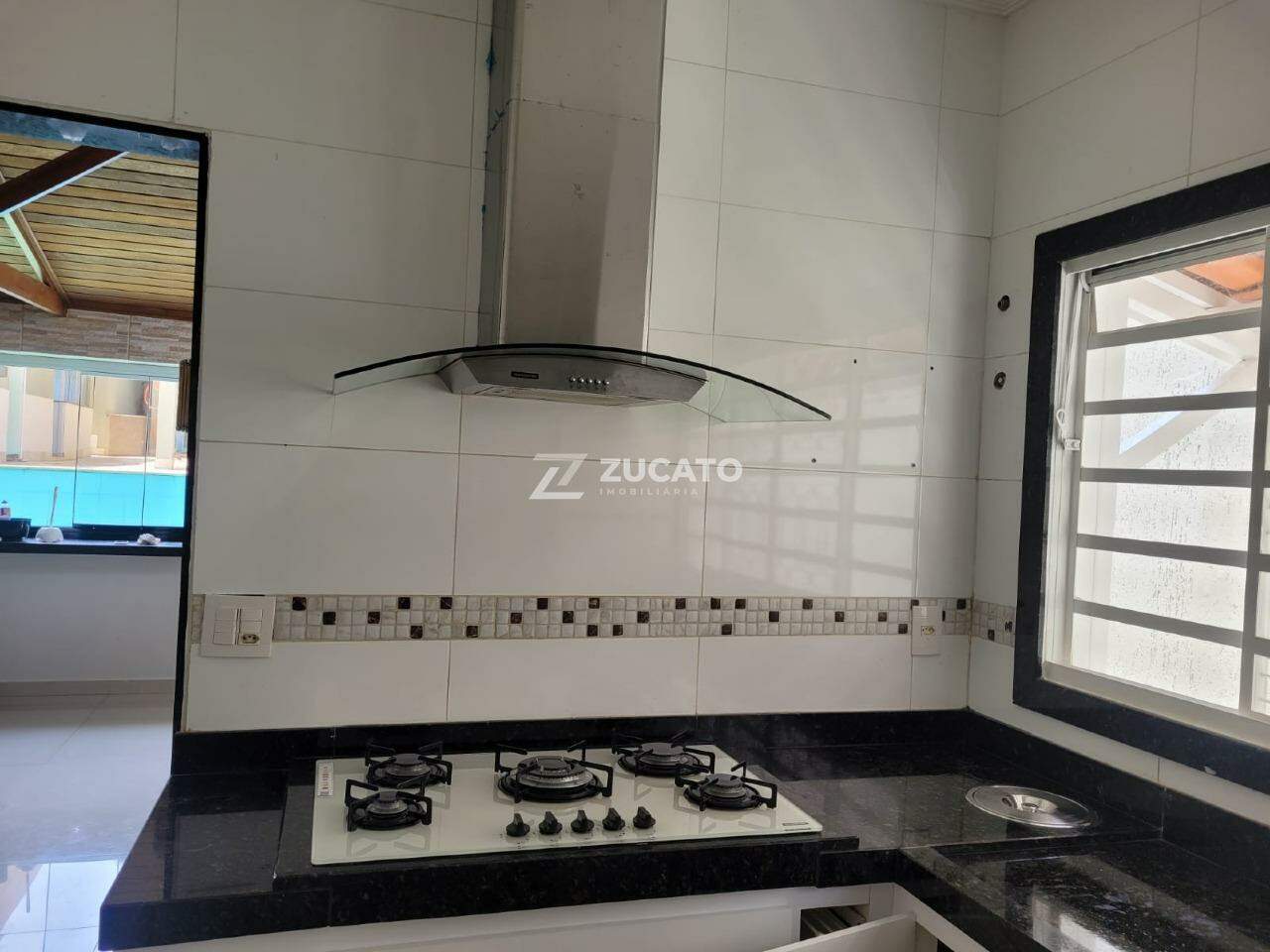 Casa para aluguel no Universitário: 