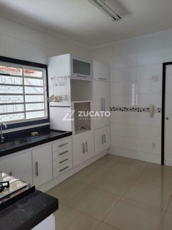 Casa à venda no Universitário: 