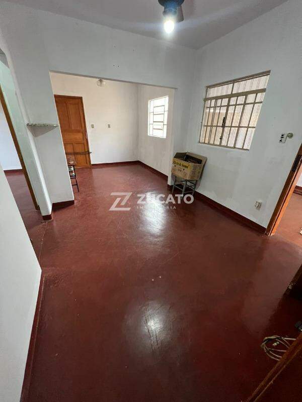 Casa para aluguel no Parque das Américas: 
