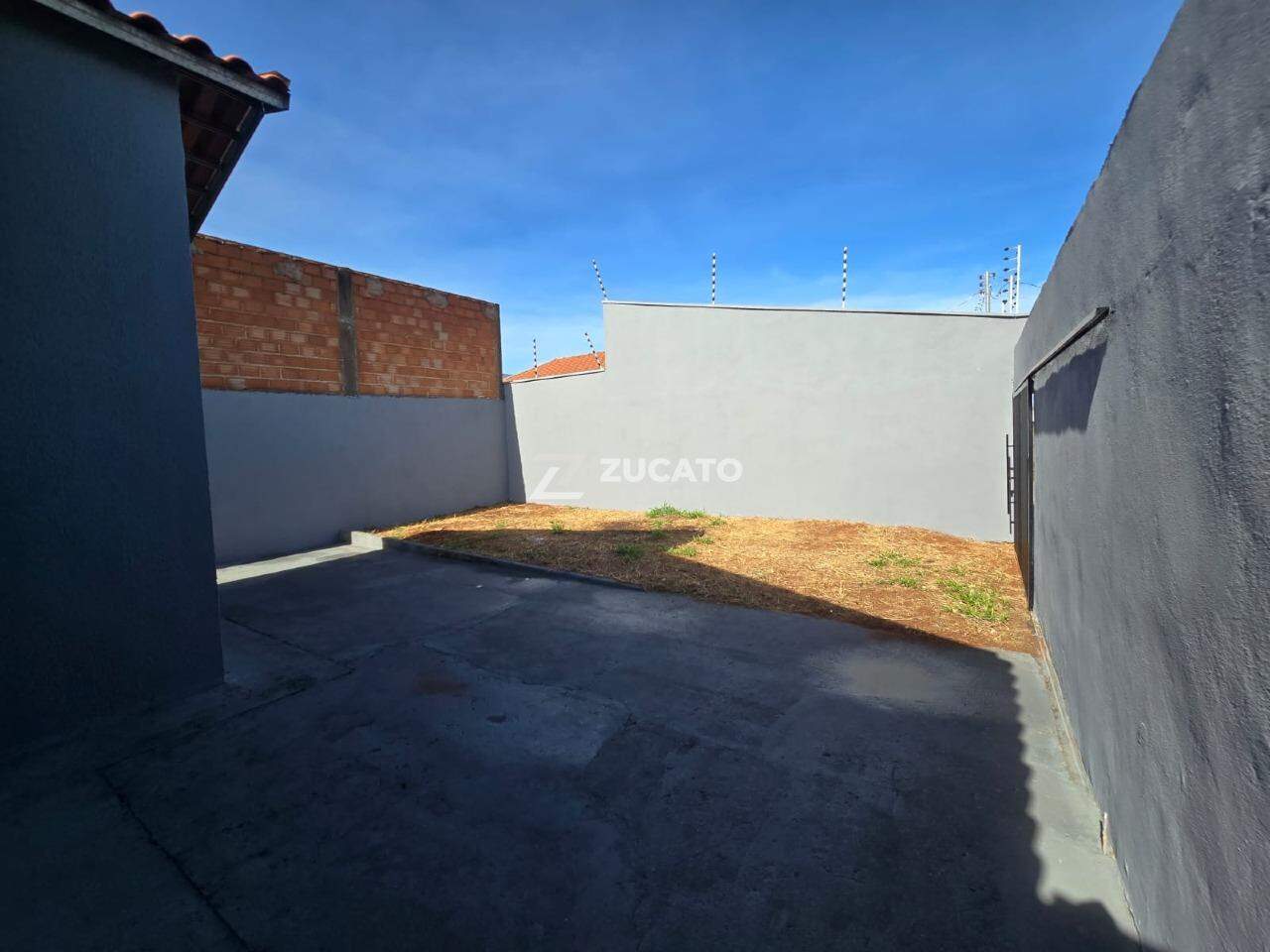 Casa à venda no Loteamento Antônio Caiado: 