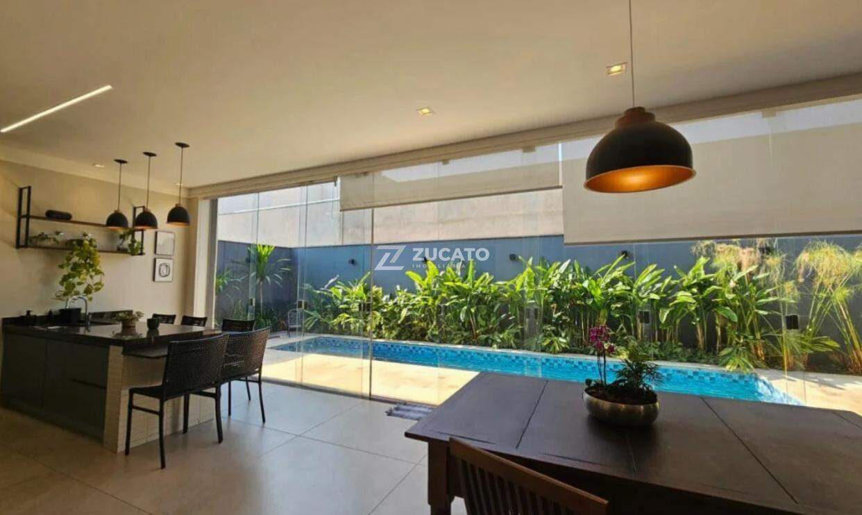 Casa em condomínio à venda no Recreio dos Bandeirantes: 