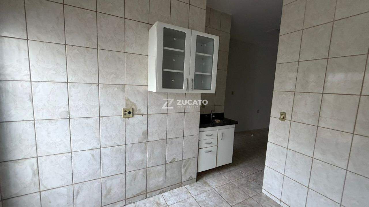 Casa para aluguel no Mercês: 