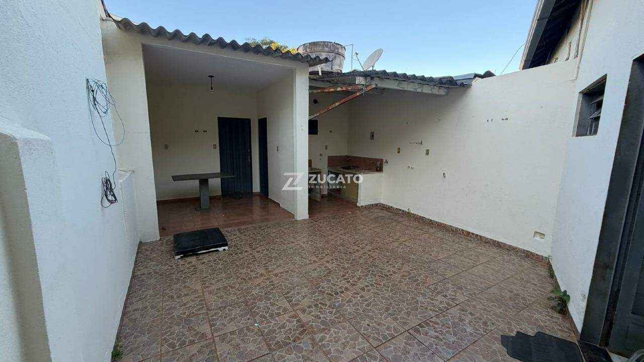 Casa para aluguel no Mercês: 
