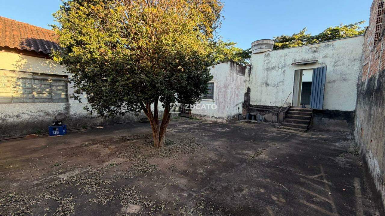 Casa para aluguel no Mercês: 