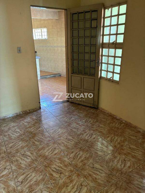 Casa para aluguel no Santa Maria: 