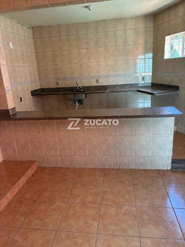 Casa para aluguel no Santa Maria: 