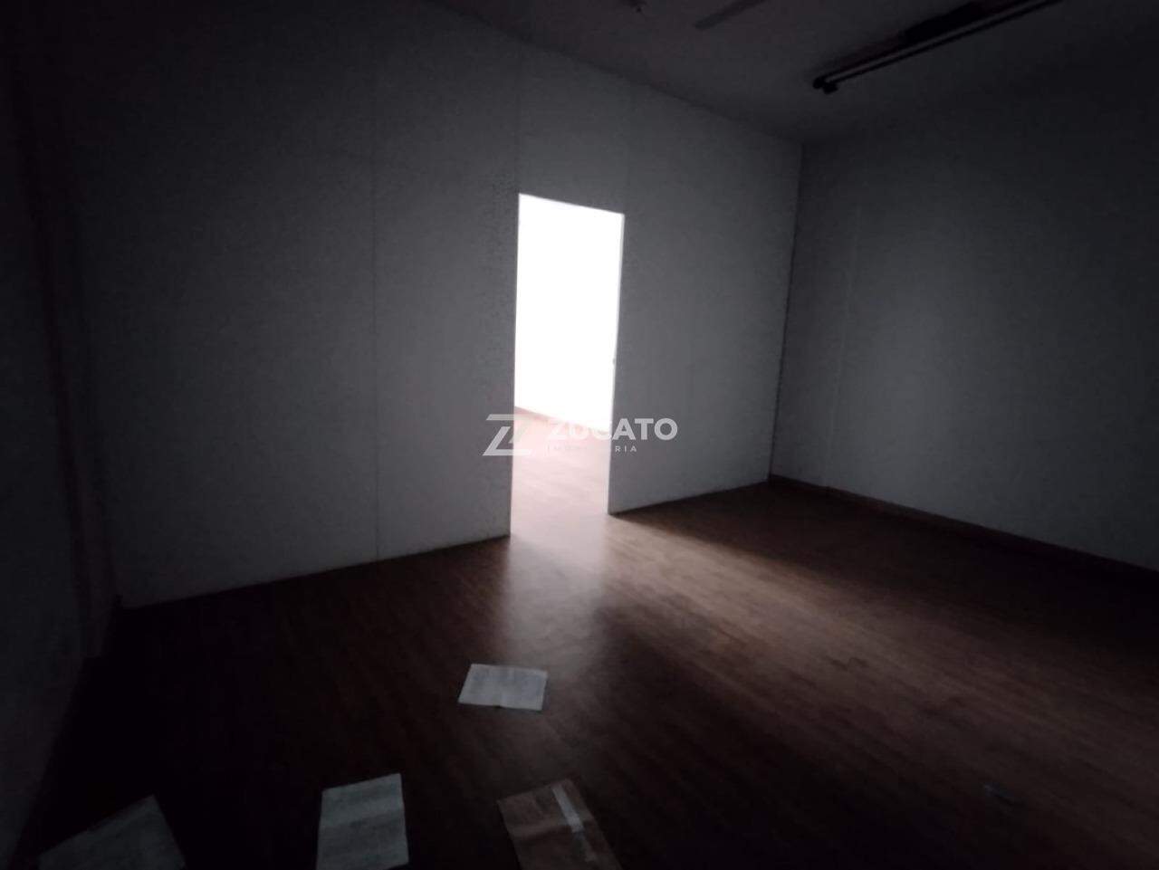 Sala para aluguel no Centro: 